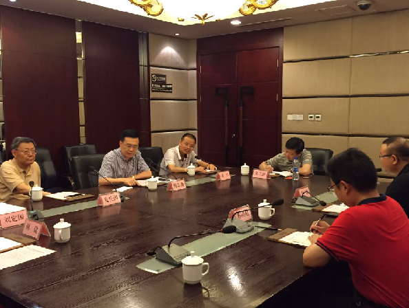 当代贵州期刊传媒集团董事长邓国超一行到访文轩并座谈交流