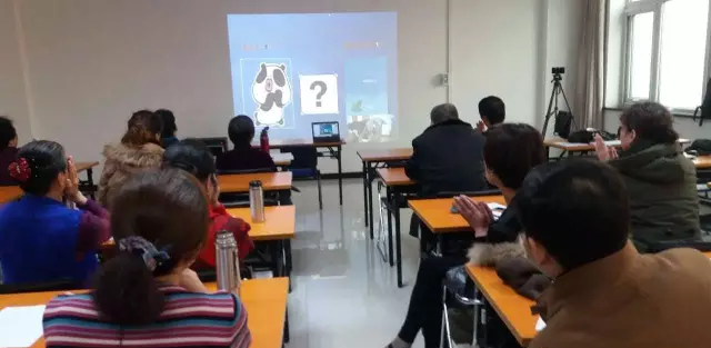 新华文轩旗下航天社区网开课，让教育走进老百姓家里