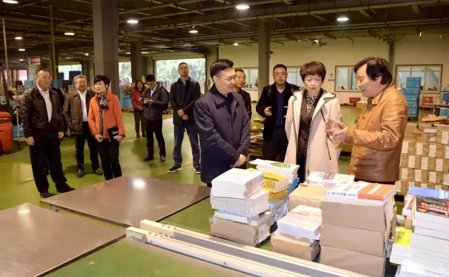 科学规划，加快发展——青白江区委刘筱柳书记一行到新华文轩考察调研