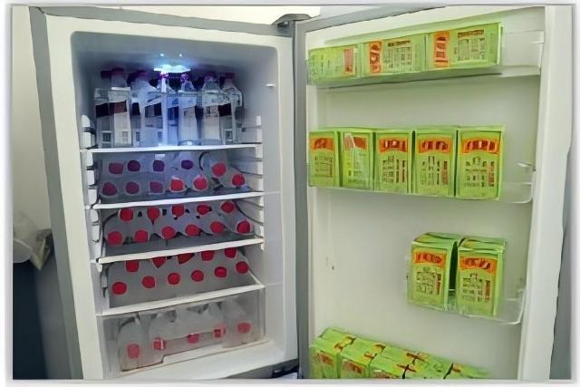 2088836712419082240.jpg 慰问一线员工活动4.jpg